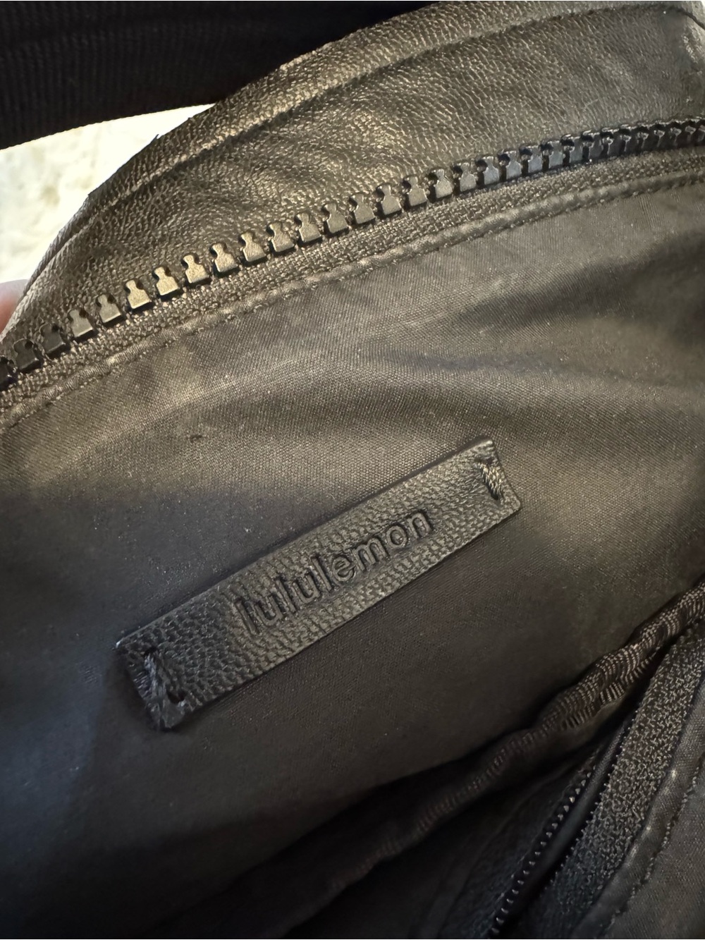 Lululemon All Set Hobo Bag - Picture 7 of 9